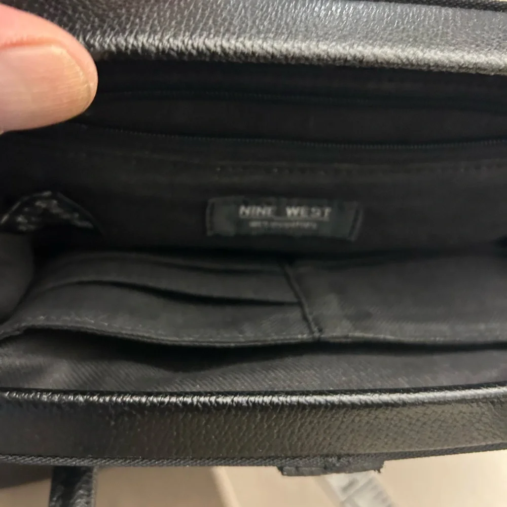 Sophisticated Black Men's Handbag-Nine West Beautiful/no damage/clean